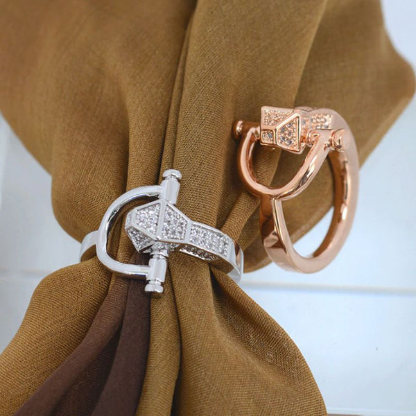 Bague anneau de foulard - motif mors et brillants