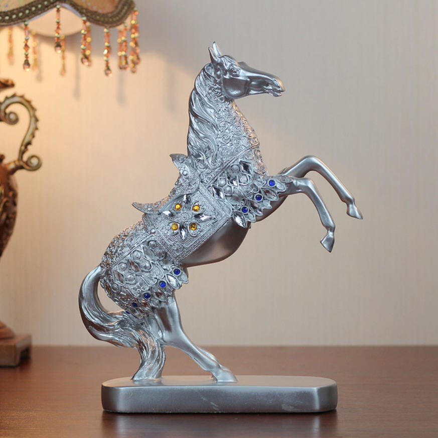Objet bibelot Déco Cheval debout en résine