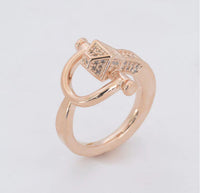 Bague anneau de foulard - motif mors et brillants