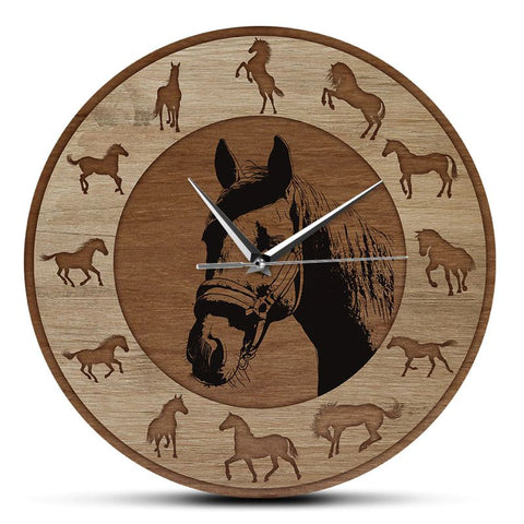 Montre horloge murale déco chevaux sur fond bois