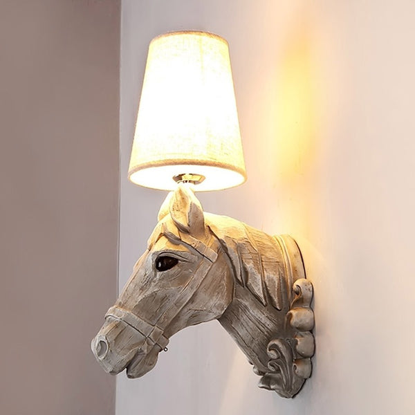 Objet déco Luminaire Applique Tête de cheval en résine effet bois sculpté